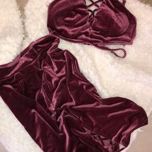 Comfortable 2 piece , very soft